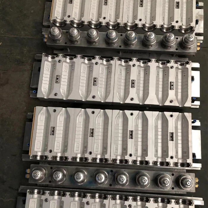 8 Cavity Blow Mold